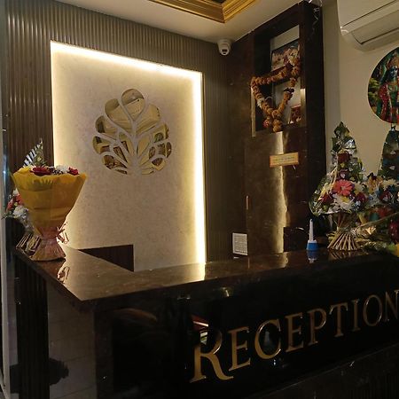 Shree Shyamraj Hotel Удджайн Экстерьер фото